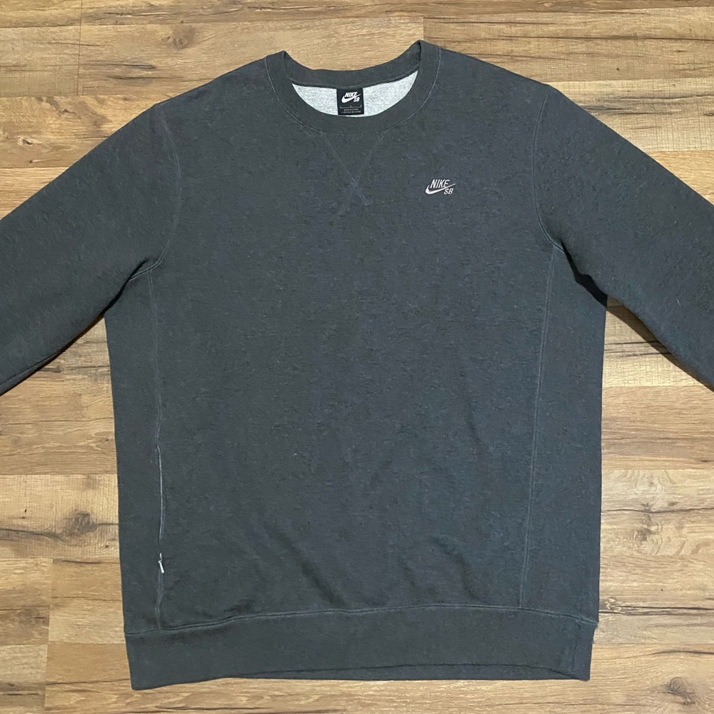 Y2K Nike SB Zipper Pocket Crewneck - Picture 2 of 8